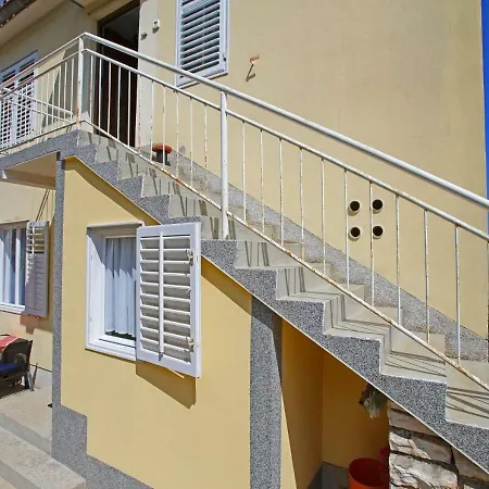 2bdr App With Wifi, 199 Apartament *